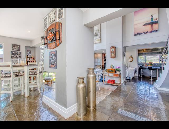 4 BEDROOM HOUSE FOR SALE IN CEDAR LAKES